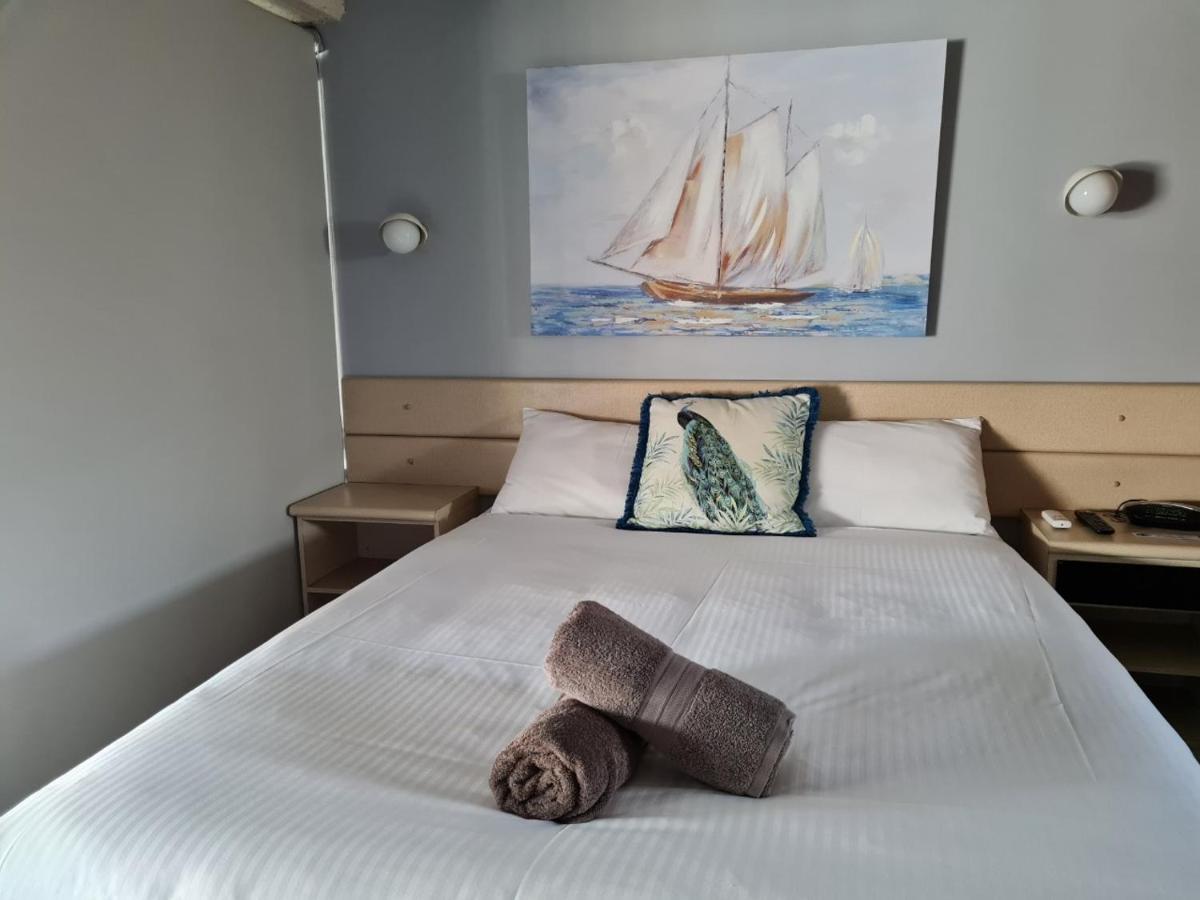 Rockhampton Court Motor Inn 외부 사진