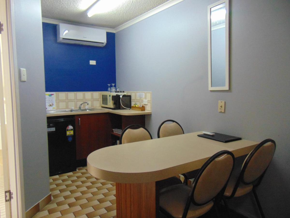 Rockhampton Court Motor Inn 외부 사진