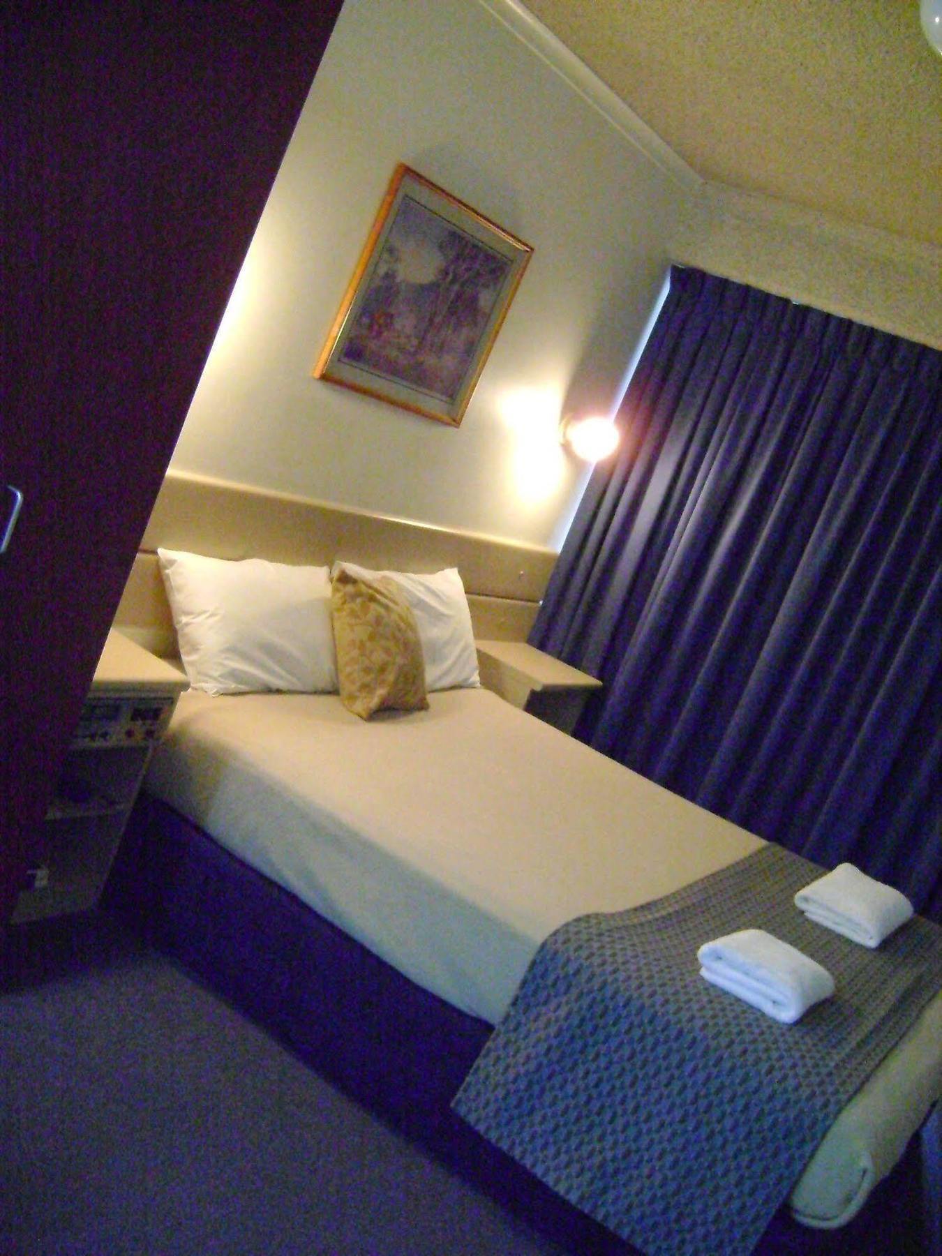 Rockhampton Court Motor Inn 외부 사진